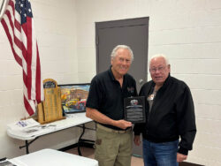 Award_Founding_member_Dale_Geer